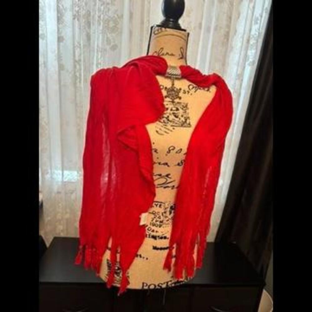 Elegant Red Scarf with Decorative Snowflake Pendant - Festive Accessory